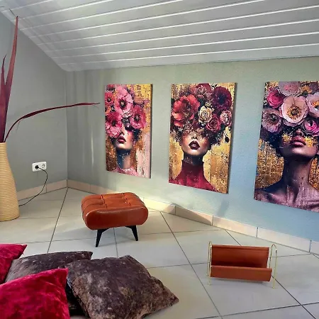 Apartment Neu-komfortappartement Mit Klima,privatparkplatz, Ideal Fuer Langzeitaufenthalt