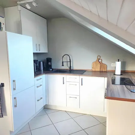 Neu-komfortappartement Mit Klima,privatparkplatz, Ideal Fuer Langzeitaufenthalt Appartement Coblence